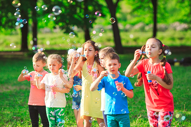 Kids-Blowing-Bubbles-1